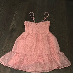 Pink mini dresw
Strapless with straps option 
Size small